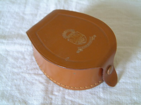 ORIGINAL OLD COLLAR STUD BOX FROM THE P&O STEAMSHIP COMPANY